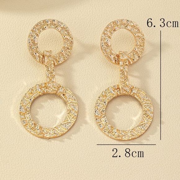 🆕 Textured Round Drop Fashion Earrings - Picture 4 of 4